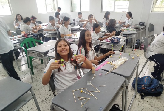 APRENDEMOS GEOMETRÍA CONSTRUYENDO